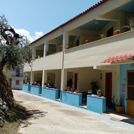 Kotsifas Rooms Tirós Exteriér fotografie