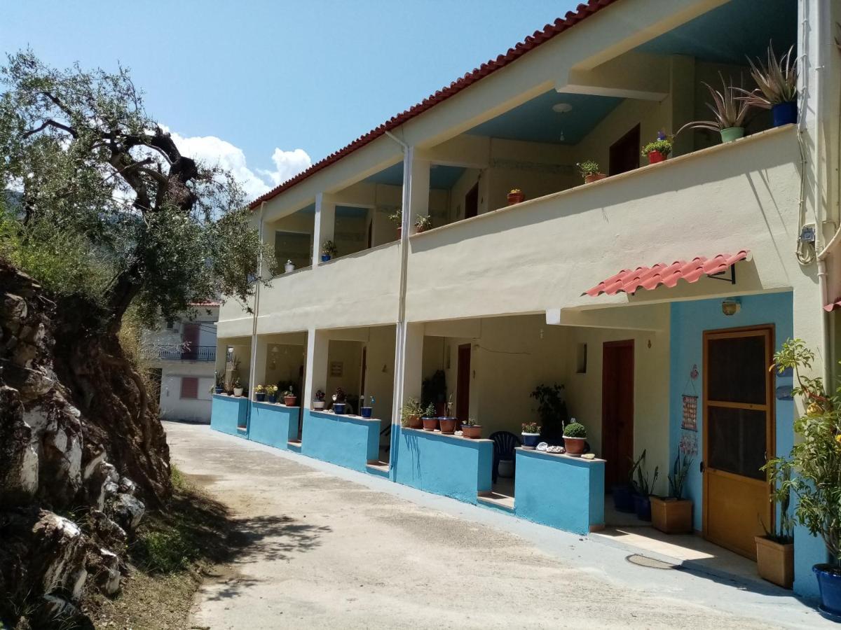 Kotsifas Rooms Tirós Exteriér fotografie